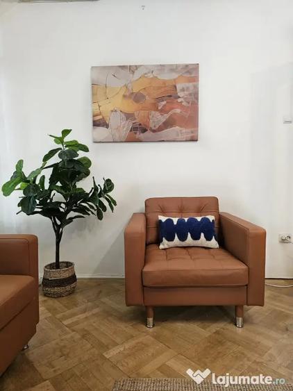 Apartament cu 4 camere semidecomandat în Capitale