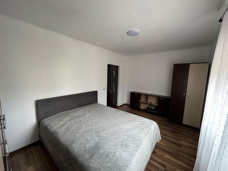 Apartament cu 2 camere semidecomandat în Universității