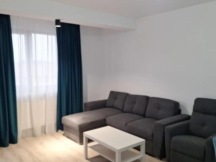 Apartament cu 2 camere decomandat în Odăi