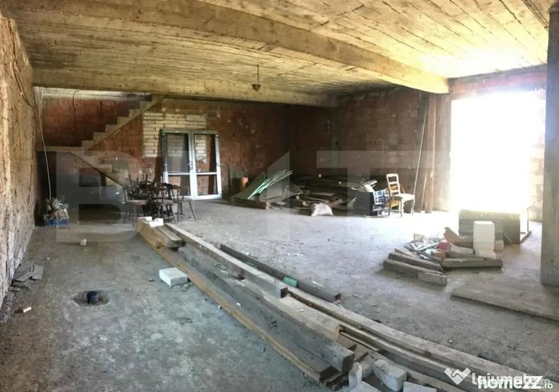 Casă cu 2 camere cu Teren 3050 Mp în Bezdead