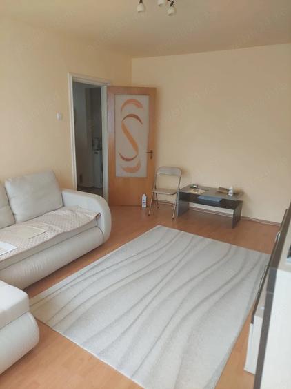 Apartament cu 3 camere decomandat în Politehnica