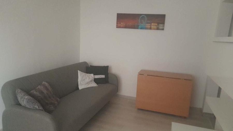 Apartament cu 2 camere semidecomandat în Șcheia