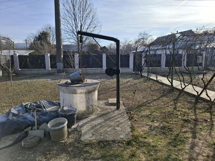 Casă cu 3 camere cu Teren 800 Mp în Valea