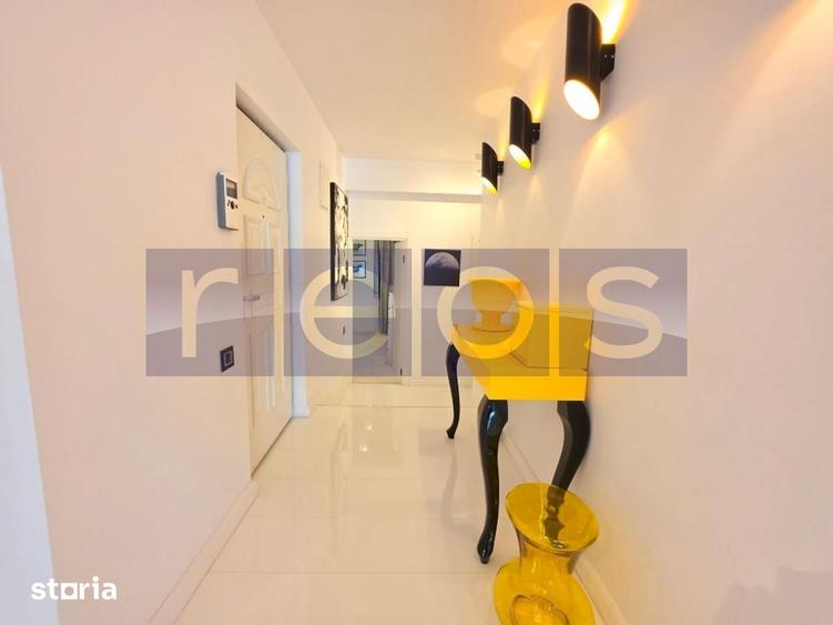 Apartament cu 4 camere decomandat, mobilat în Primăverii