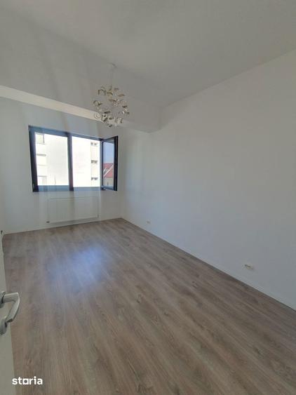Apartament cu 3 camere în Titan