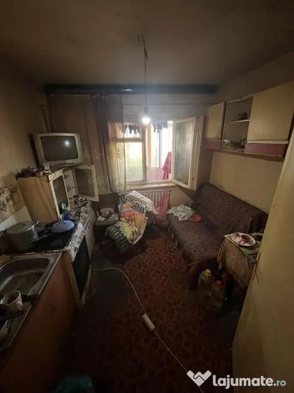 Apartament cu 2 camere decomandat în Dacia