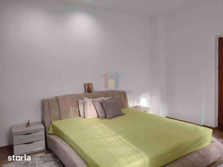 Casă cu 4 camere cu Teren 300 Mp în Central