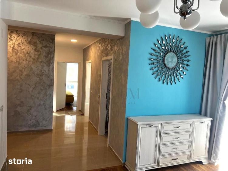 Apartament cu 3 camere decomandat în Est