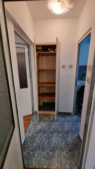 Apartament cu 2 camere semidecomandat în Iancului