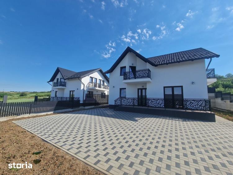 Casă cu 4 camere cu Teren 400 Mp în Central