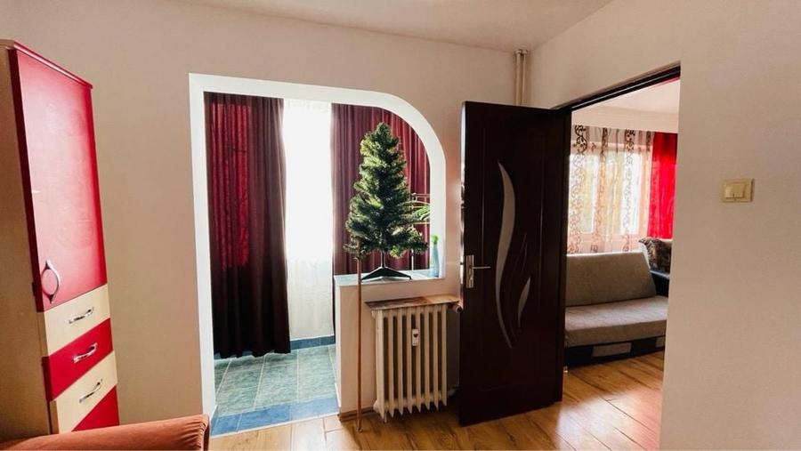 Apartament cu 2 camere nedecomandat în Narcisa