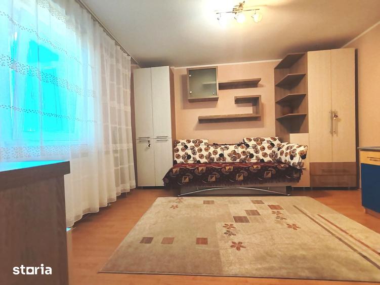 Apartament cu 2 camere decomandat în Craiovei