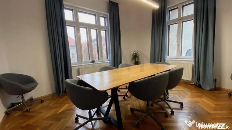 Apartament 7 camere - 4 bai - intrare separata - zona Cap... - 1