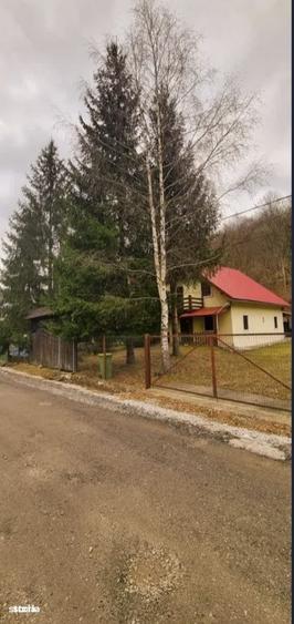 Casă cu 4 camere în Remeți