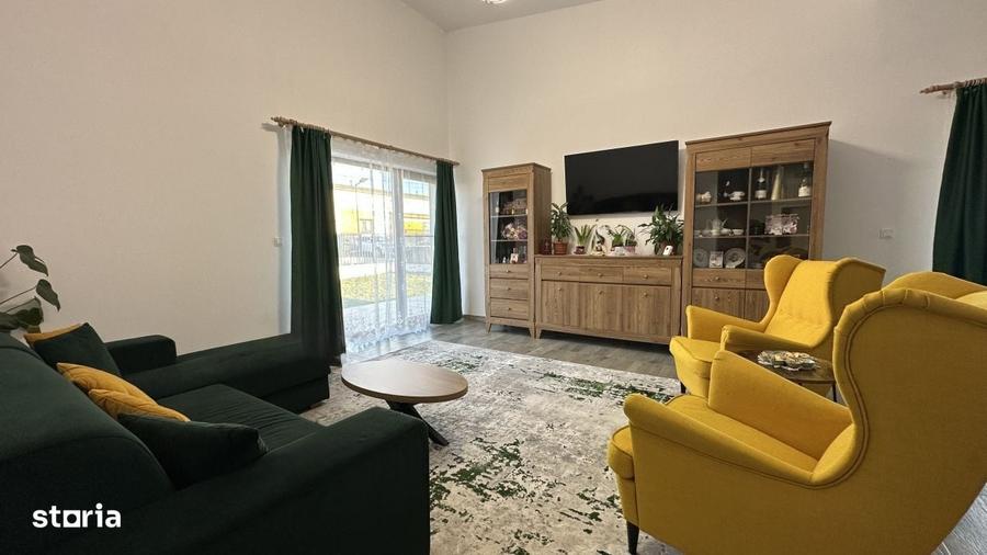Casă cu 4 camere decomandat cu Teren 550 Mp în Săsar