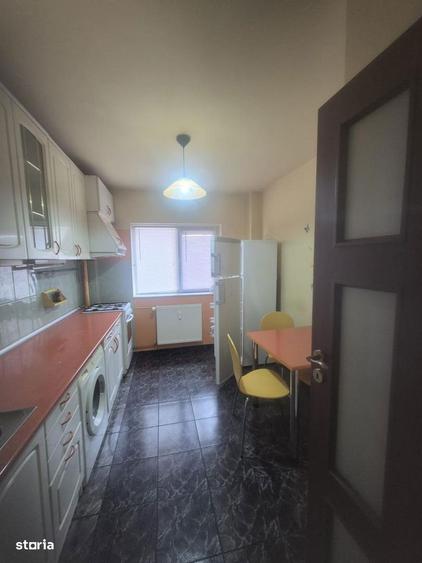 Apartament cu 2 camere semidecomandat, mobilat în Obor