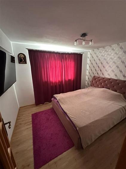 Apartament cu 4 camere decomandat în Gării