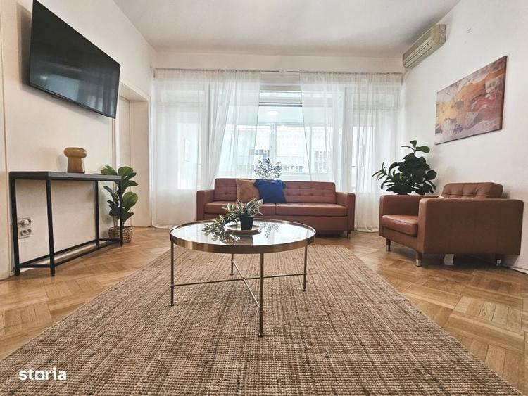 Apartament cu 4 camere semidecomandat în Capitale