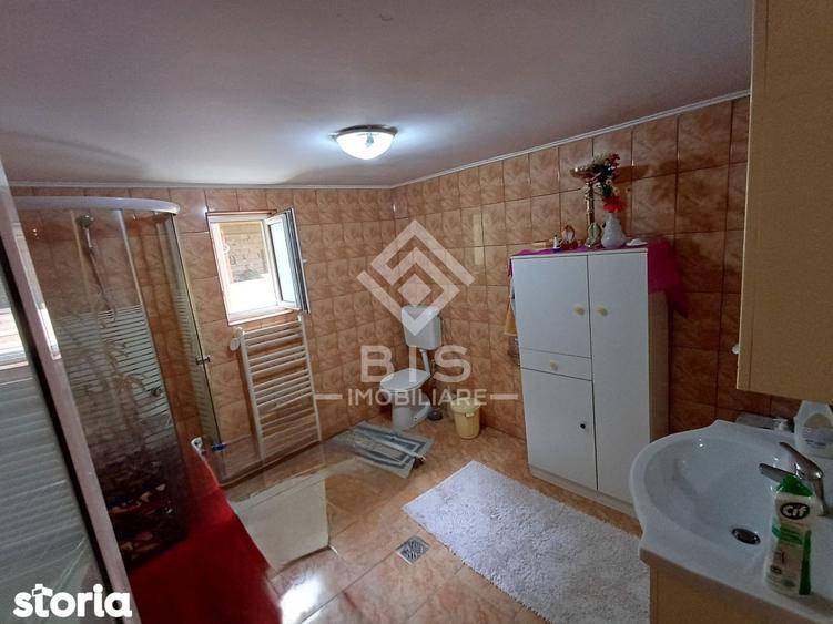 Casa 4 camere, Bd-ul. Independen?ei - 14