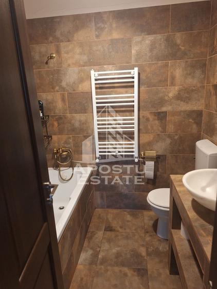 Apartament cu 3 camere decomandat, mobilat în Ultracentral