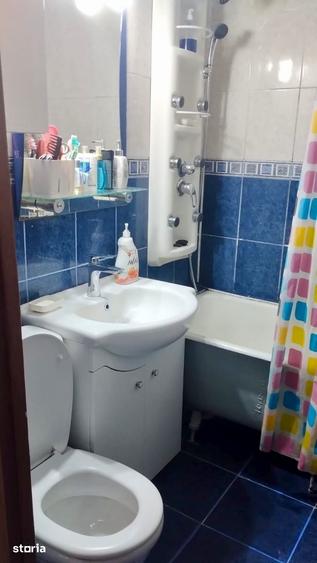 Apartament cu 3 camere în Florilor