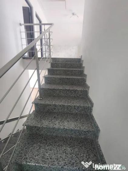 Casă cu 5 camere cu Teren 500 Mp în Rădăuți
