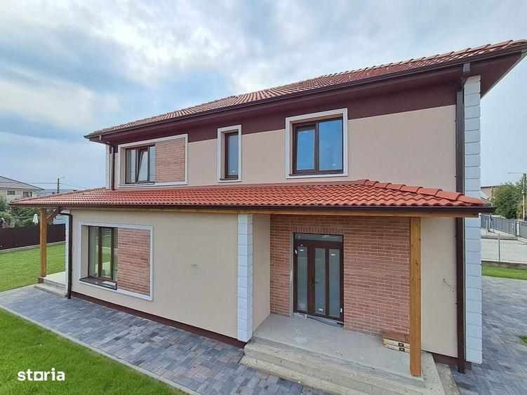 Casă cu 4 camere în Apahida