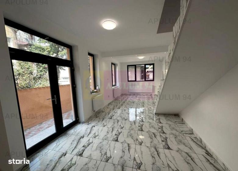 Casă cu 4 camere cu Teren 220 Mp în Vitan