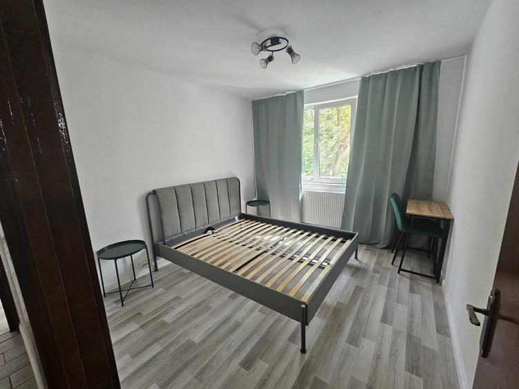 Apartament cu 2 camere decomandat în Antiaeriană