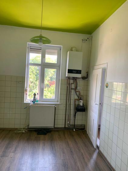 Casă cu 4 camere cu Teren 365 Mp în Bălcescu