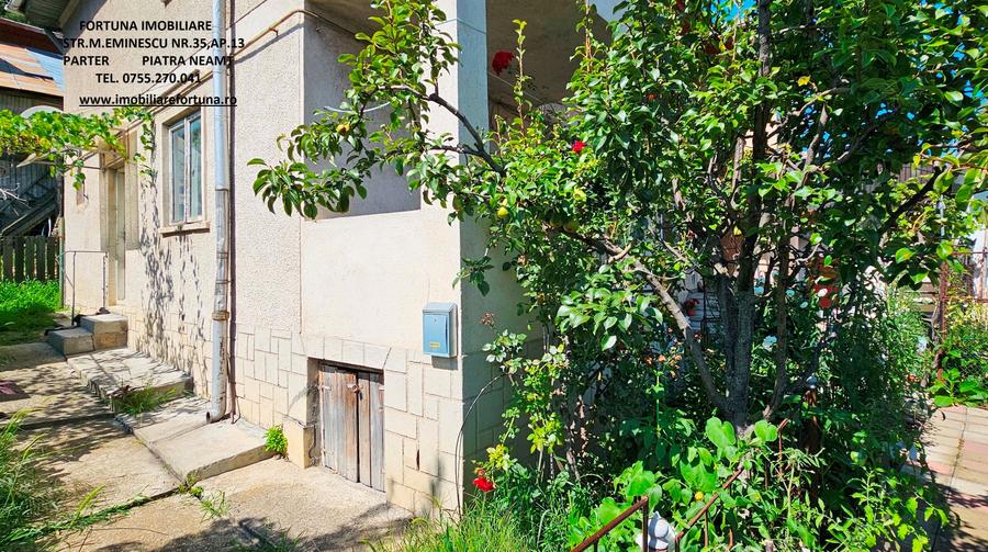 Casă cu 3 camere cu Canalizare în Central