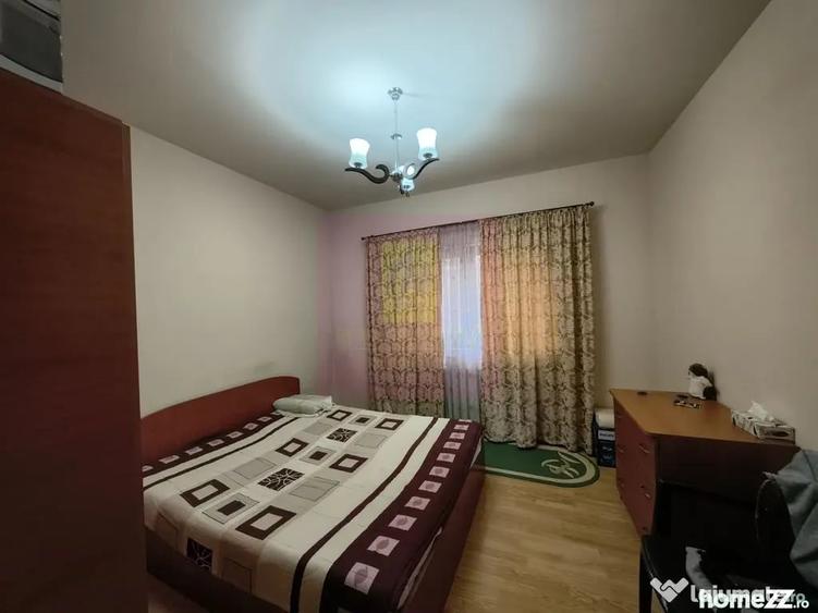 Casă cu 5 camere cu Teren 373 Mp în Afumați