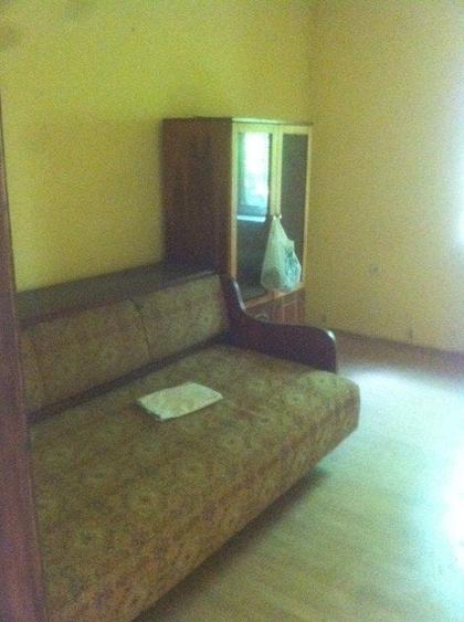 Casă individuală cu 6 camere cu Teren 1617 Mp în Periferie