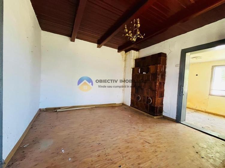 Casă cu 2 camere cu Teren 2089 Mp în Slobozia (Roznov)