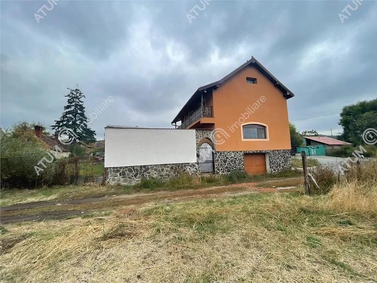 Casă cu 5 camere în Central