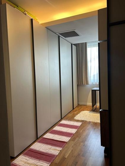 Apartament cu 4 camere semidecomandat, mobilat în Iancu Nicolae