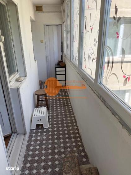 Apartament cu 4 camere decomandat, mobilat în Crângași
