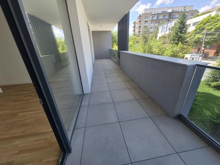 Apartament cu 3 camere decomandat în Iancu Nicolae