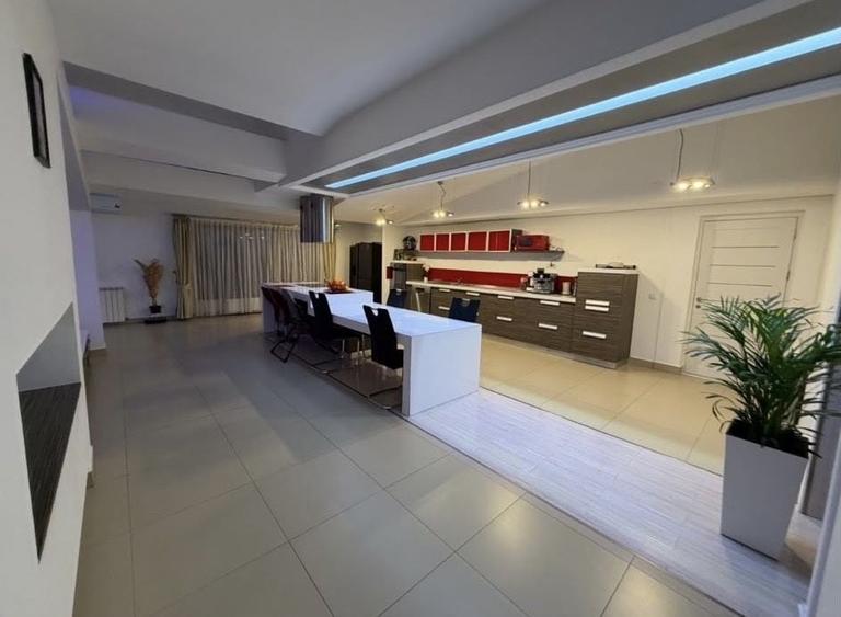 Casă cu 2 camere cu Teren 800 Mp în Cartierul Verde