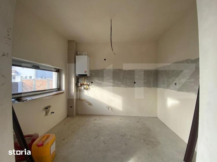 Casa moderna si luminoasa, cu spatii vitrate generoase, 610mp teren, 1 - 8