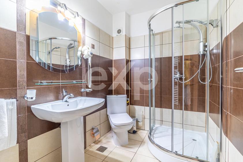 Hotel/Pensiune, de 870 mp, în Sinaia