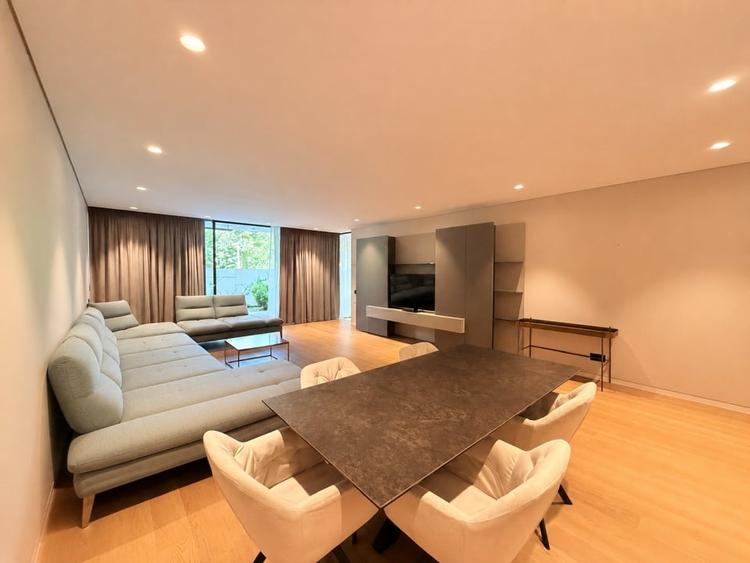 Apartament cu 4 camere decomandat, mobilat în Primăverii