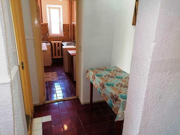 Apartament cu 2 camere decomandat, etaj 2/10, Pacurari - 6