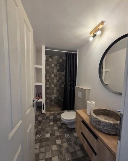 Apartament cu 2 camere decomandat, mobilat în Vitan Mall