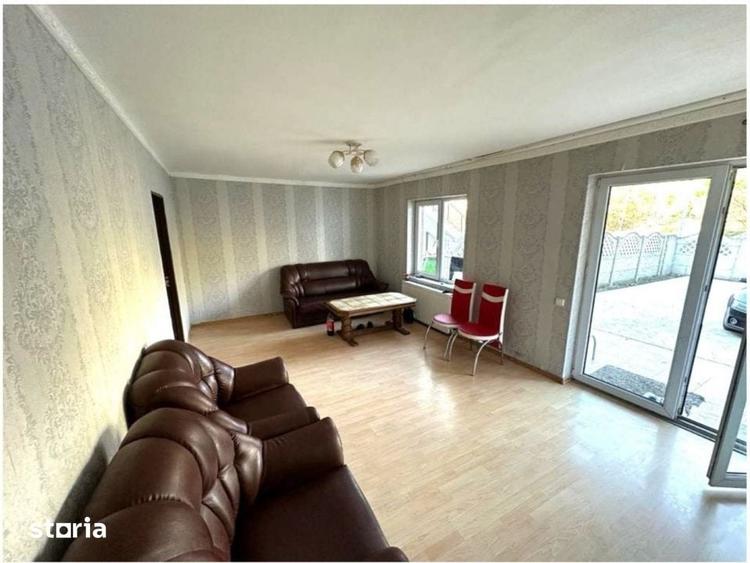 Apartament cu 3 camere în Brazda lui Novac