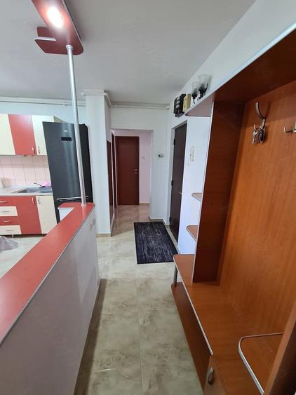 Apartament cu 3 camere decomandat în Mărăști