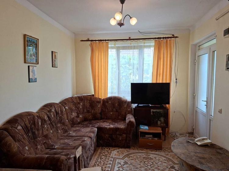 Casă cu 3 camere în Tritenii de Jos