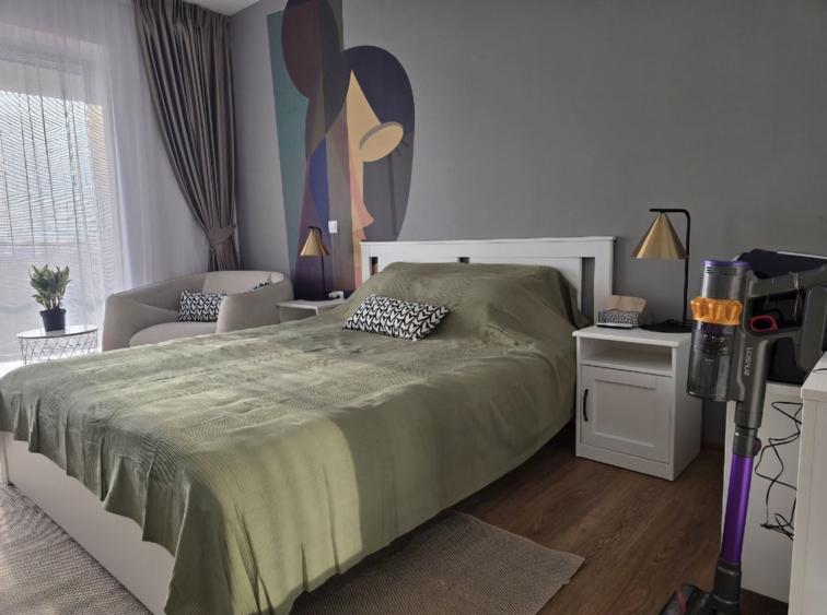 Apartament cu 4 camere decomandat în Central