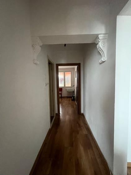 Apartament cu 3 camere în Bucur Obor