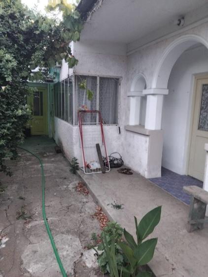 Casă cu 3 camere în Central